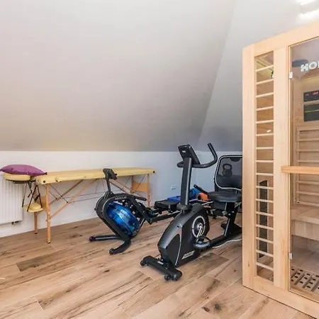 B Spacious Holiday Home Turanj
